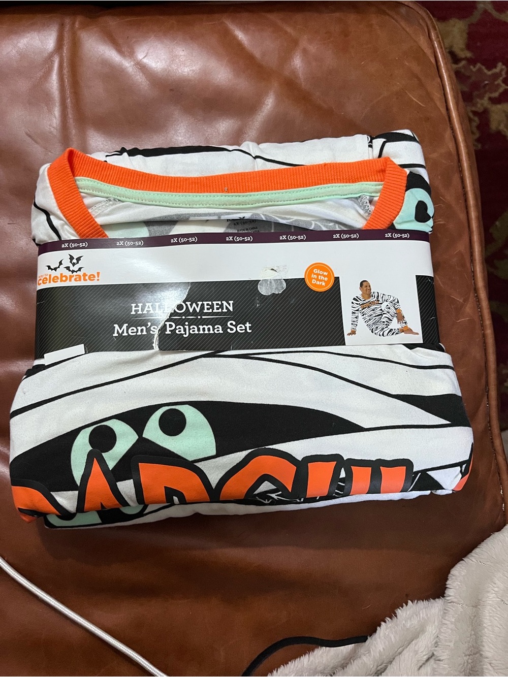 Way to CelebrateMen’s Mummy Pajama Set - White, Black & Orange 2 X (50-52)